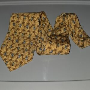 (J28) Luxurious Gold Patterned Tie